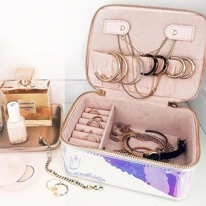 Stoney Clover jewelry holder